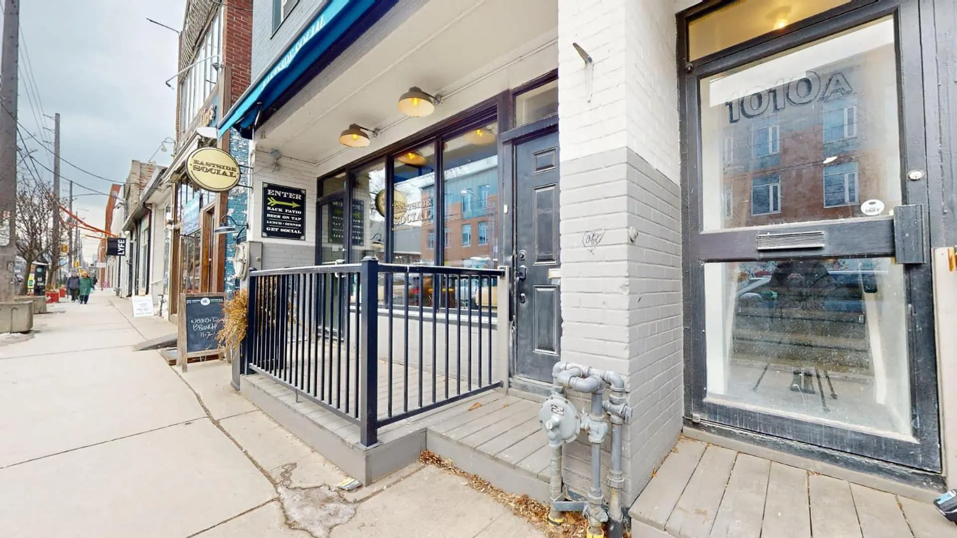 Hotel Casa Queen Elegant Suite In Leslieville Toronto