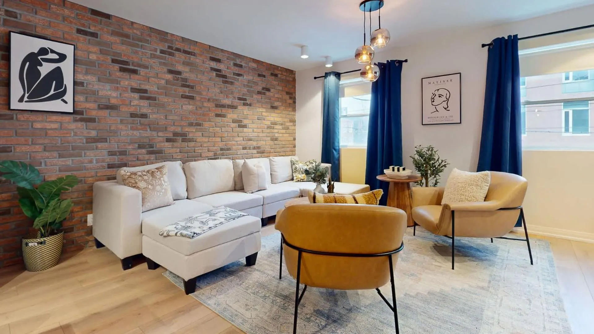 Hotel Casa Queen Elegant Suite In Leslieville Toronto